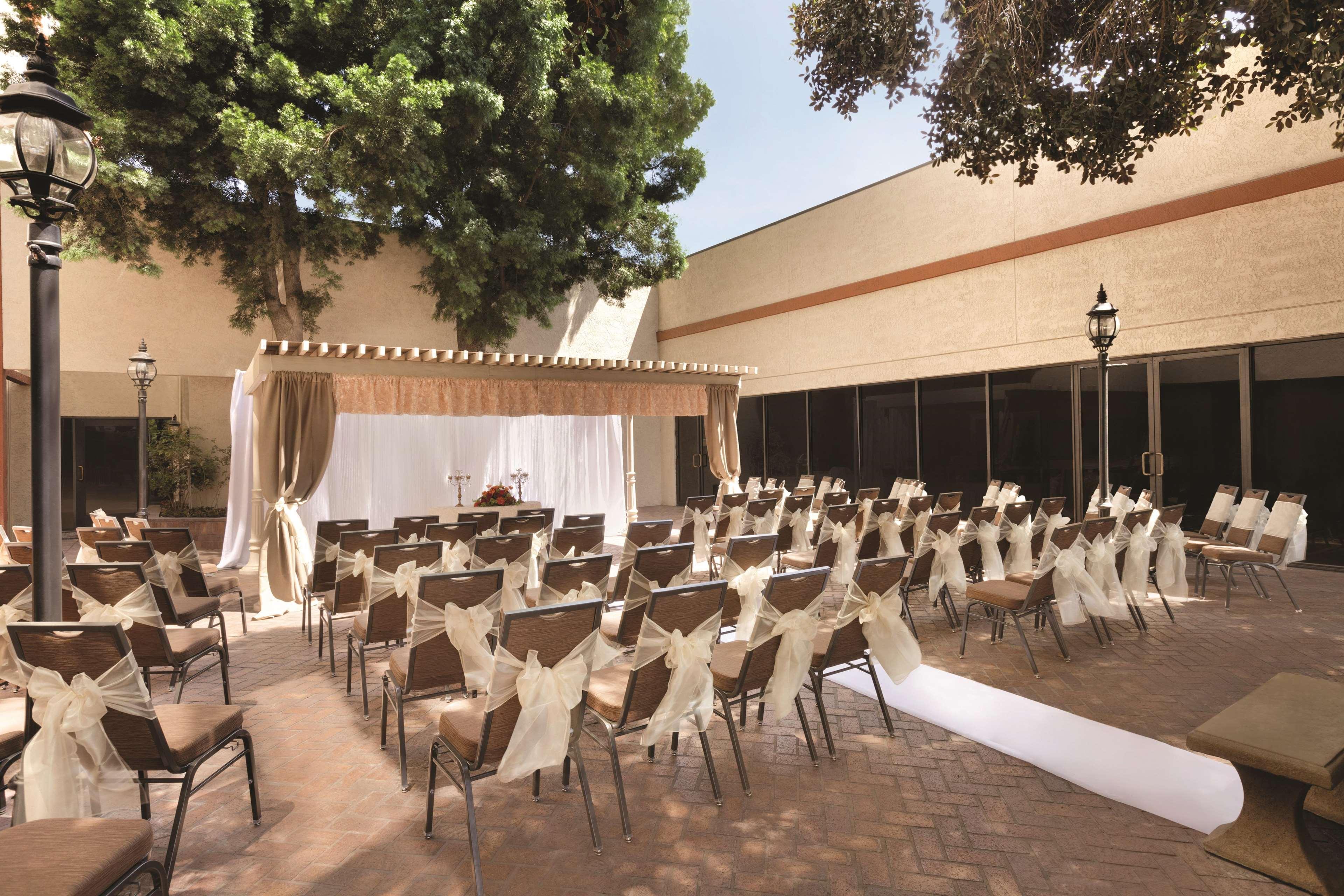 Doubletree By Hilton San Bernardino Hotel Kültér fotó