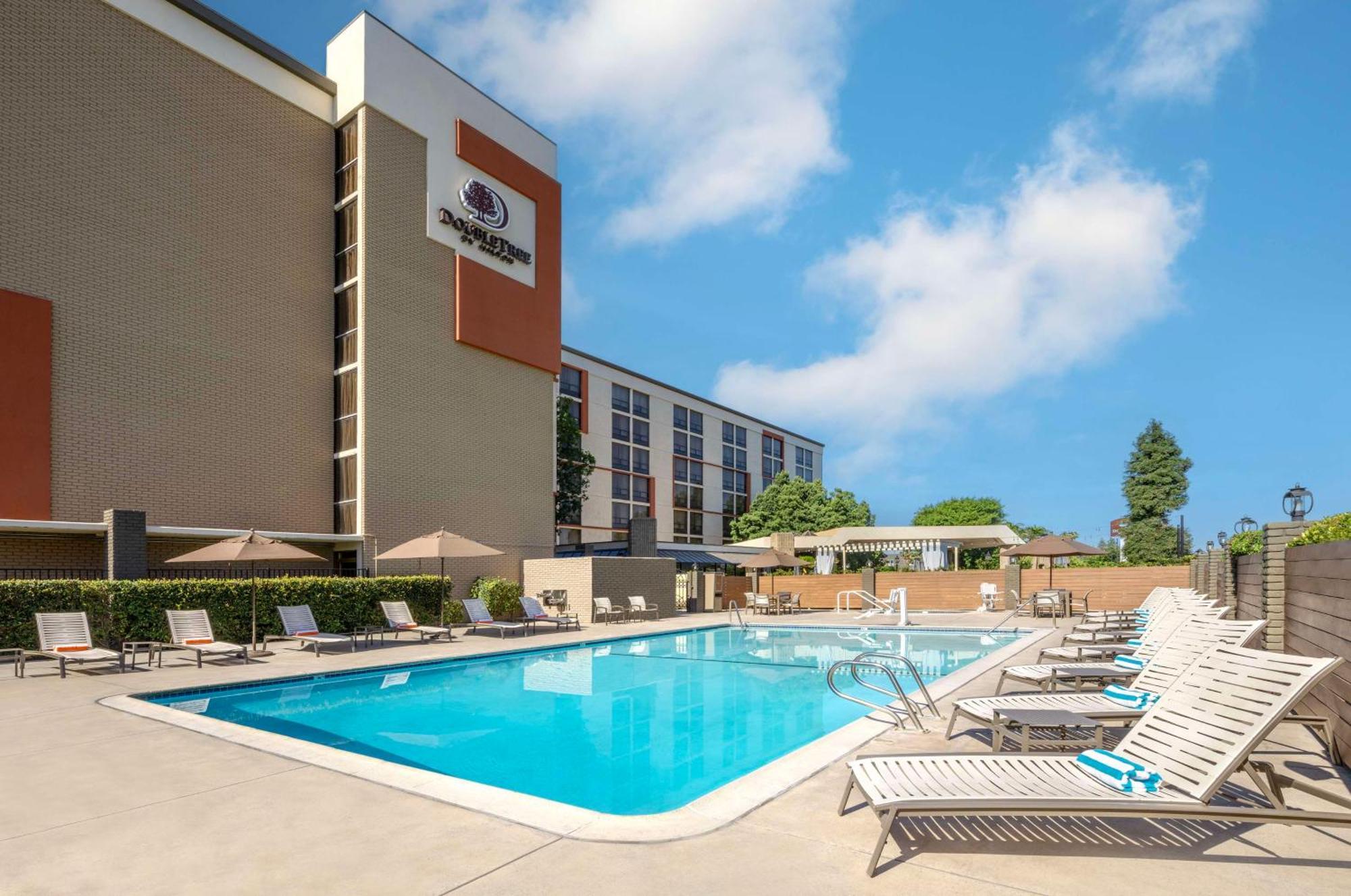 Doubletree By Hilton San Bernardino Hotel Kültér fotó